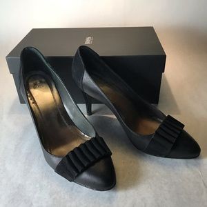 Hugo Boss_black leather-suede pump